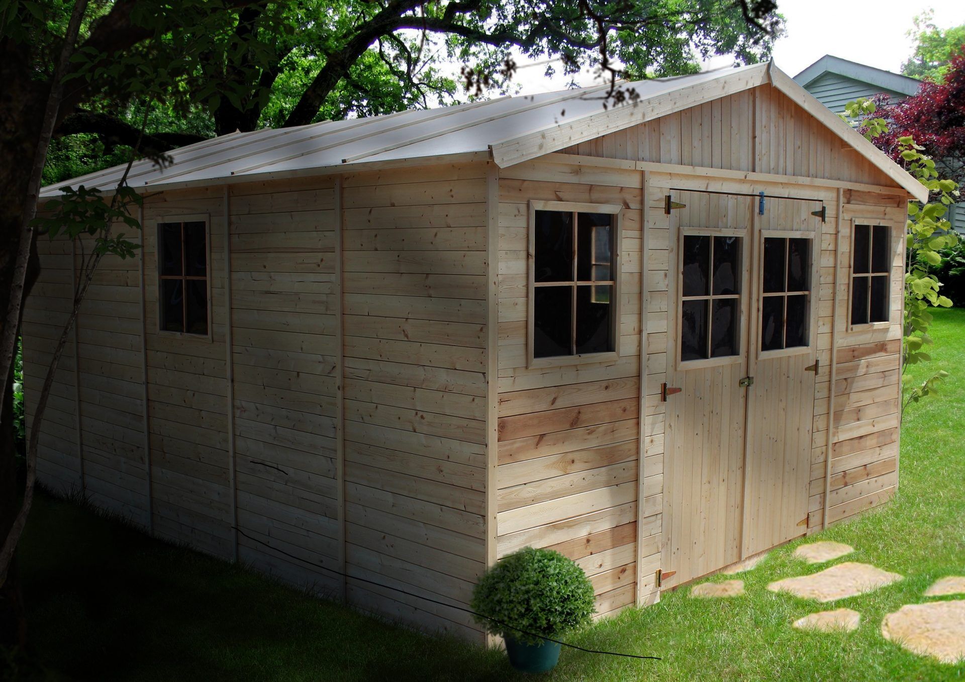 Gartenhaus Henry M333 frontale und seitliche Ansicht links mit Ambiente