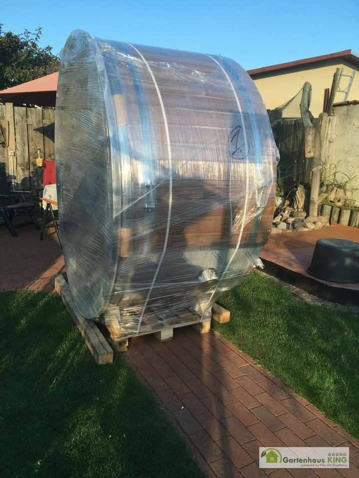 Badefass Prestige rund mit integriertem Holzofen Lieferzustand