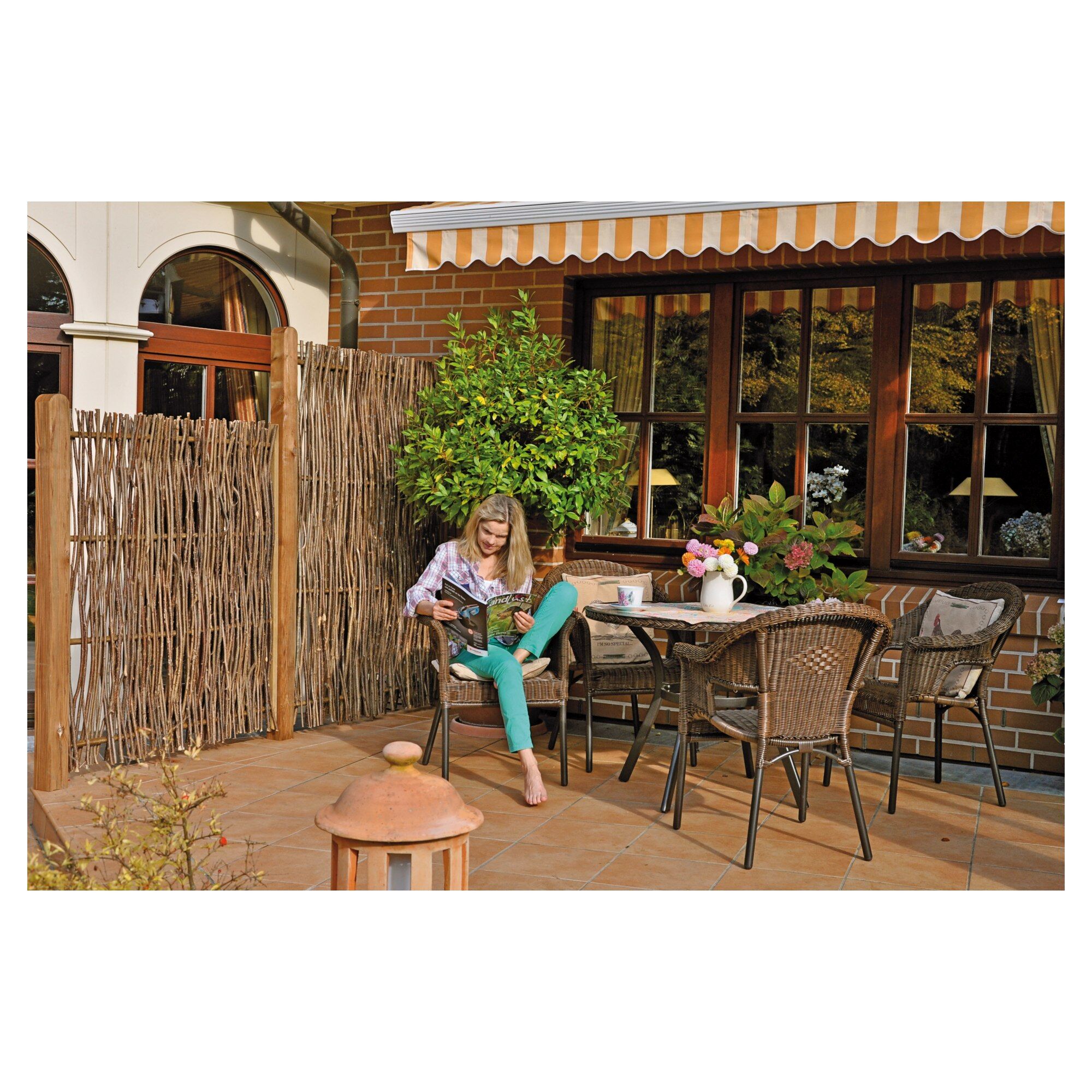 PEPE Haselnusszaun, 180 x 180 cm, Haselnussruten, Rahmen ca. 45 x 25 mm, braun gebeizt