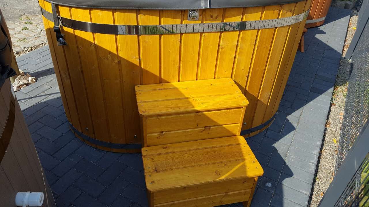 Badefass 200 Prestige Quadratisch Fichte Treppe