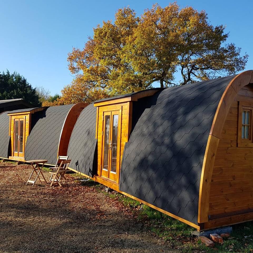 Camping Pod Luxury Seiteneingang 240x600 isoliert, schwarz - Hexagonal