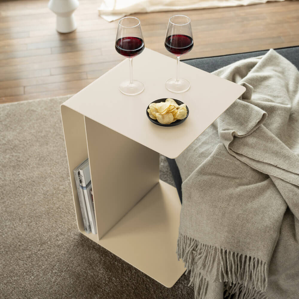 Beistelltisch aus Metall ZIMA - Creme