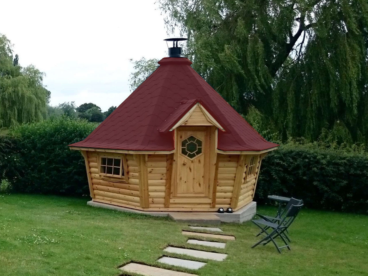 Grillkota Exklusiv 7 m² rot Frontansicht