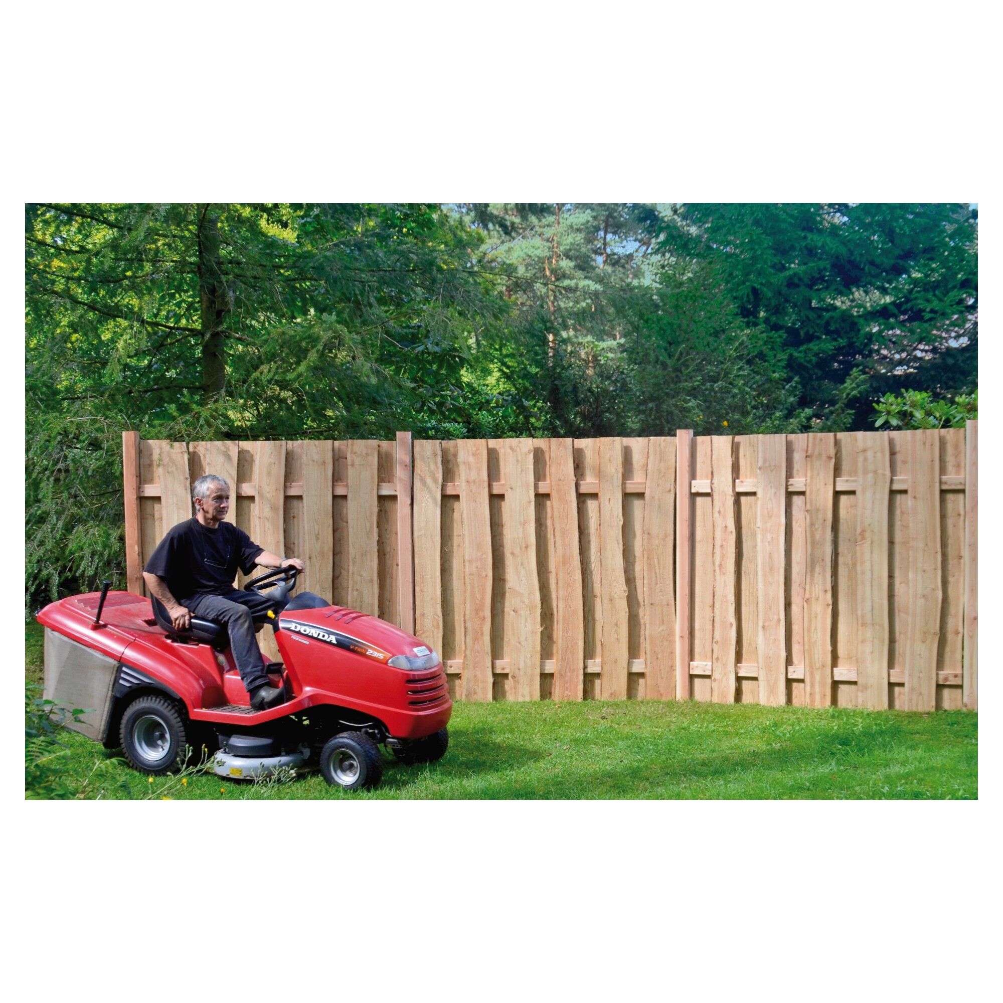 JÜTLAND-Serie Lärche, 180 x 180 cm, Riegel 30/80 mm, Bretter sägerau ca. 20mm mit Baumkante