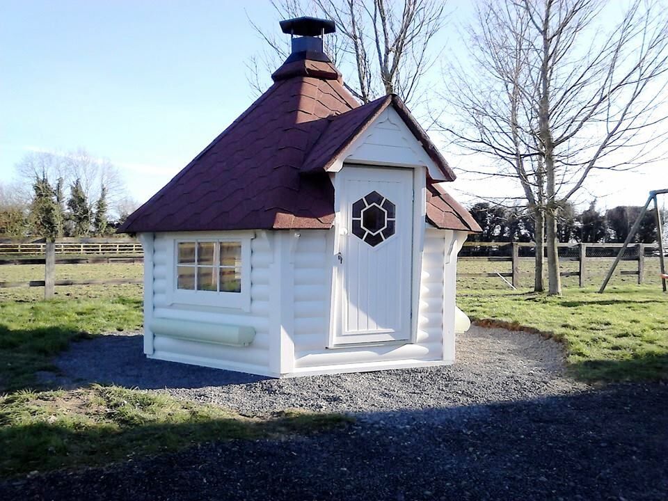 Finn Art Grillkota Elegance 7 m² Frontansicht