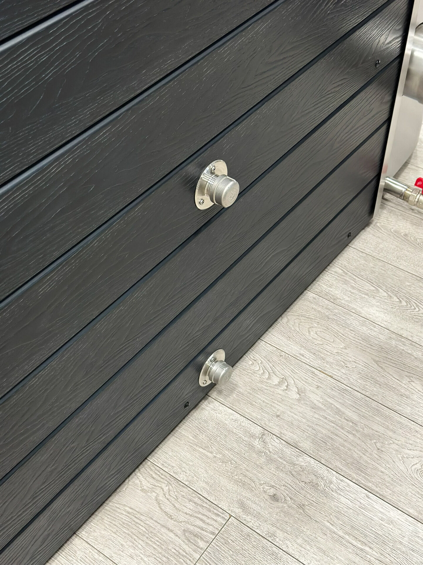 SPANOVA Hot Tub Premium 220 – Fichte Whirlpool mit integriertem Holzofen & Acrylwanne, Weiß marmoriert, Holzofen - 35kw V2A