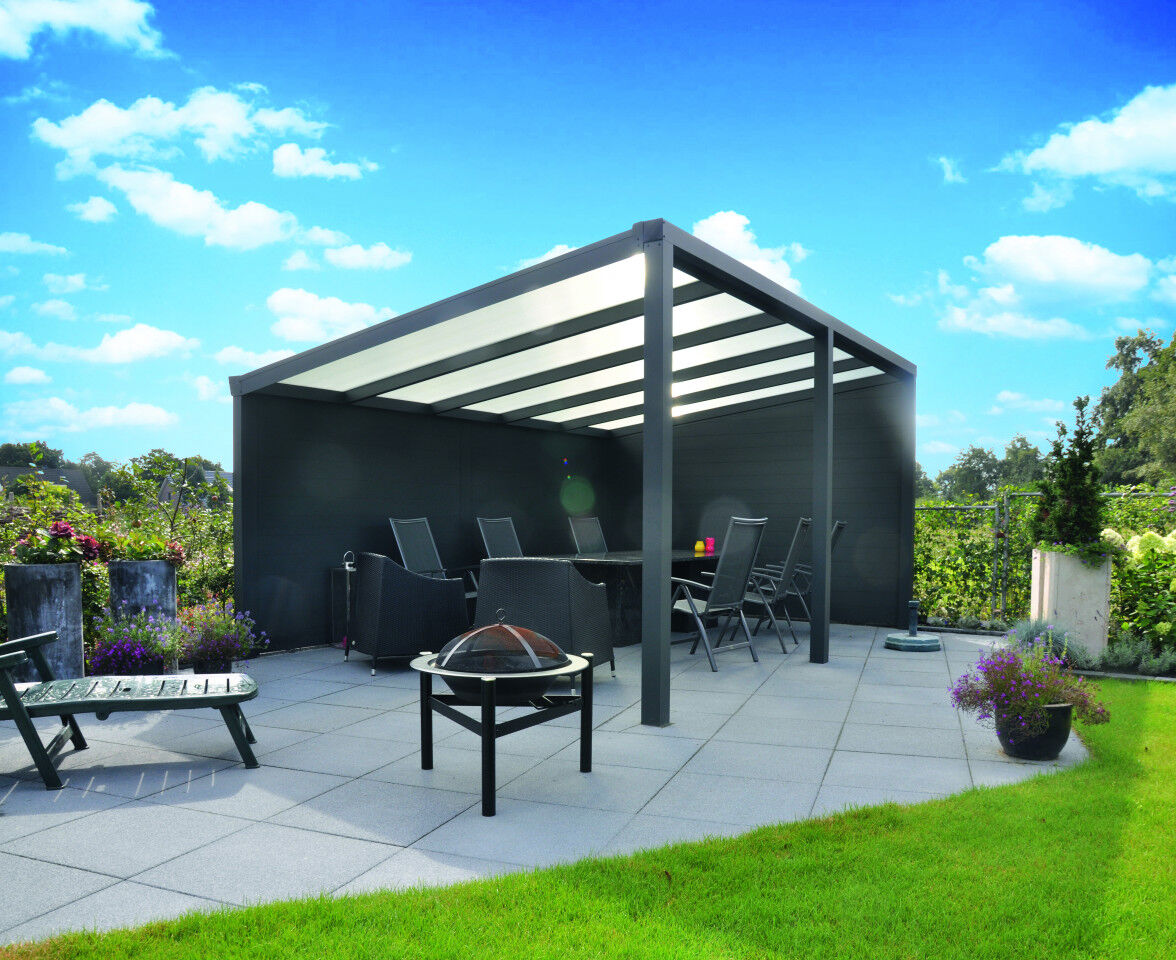 Freistehende Terrassenüberdachung mit Polycarbonat opal 4x2,5 m anthrazit