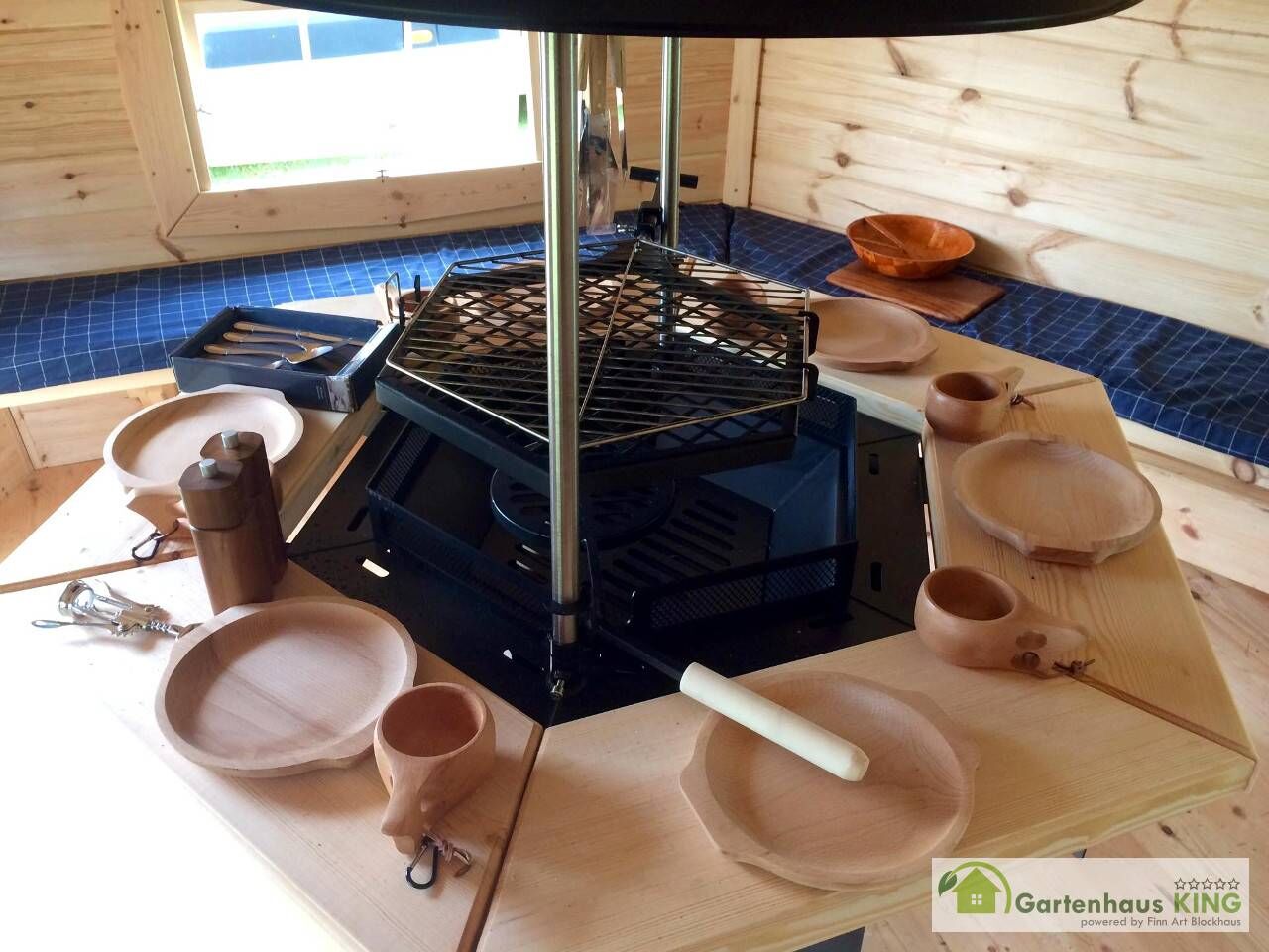 Finn Art Grillkota Exklusiv 9,2 m² Blick auf den Grill