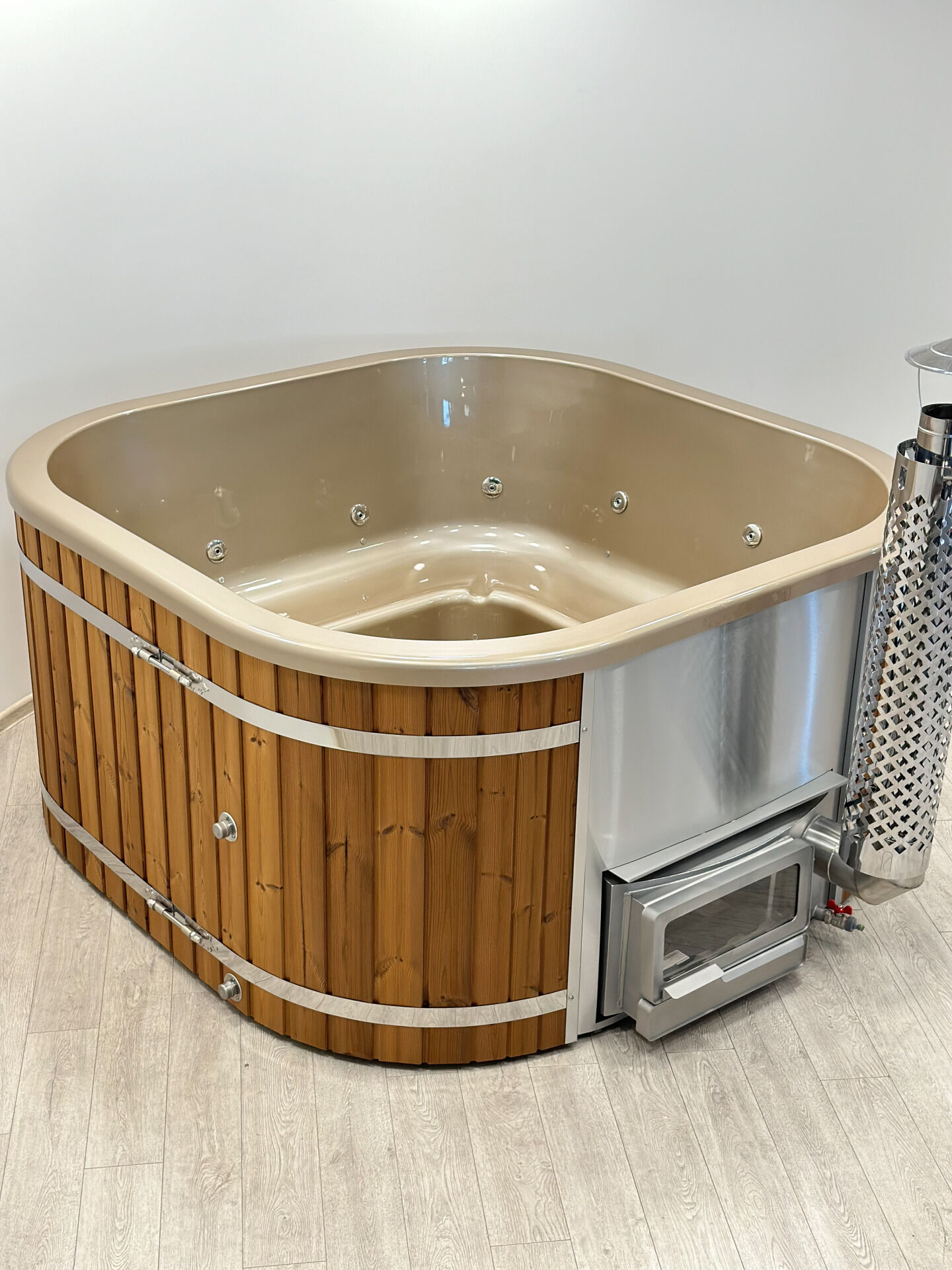 Badefass Premium quadratisch | Horizon Holzofen | Thermoholz | Acryl-Einsatz, Gold, V2A Edelstahlofen
