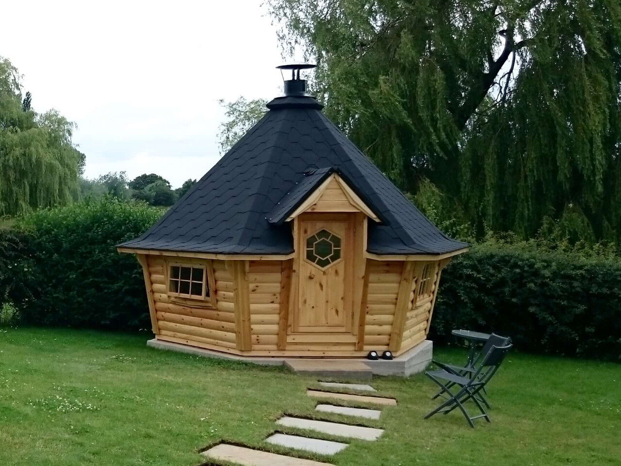 Grillkota Exklusiv 7 m² schwarz Frontansicht