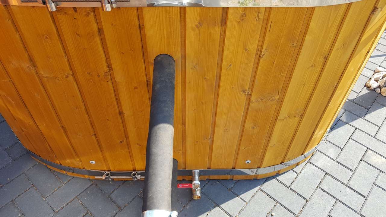 Badefass 200 Prestige Quadratisch Fichte Wasserschläuche und Ablauf