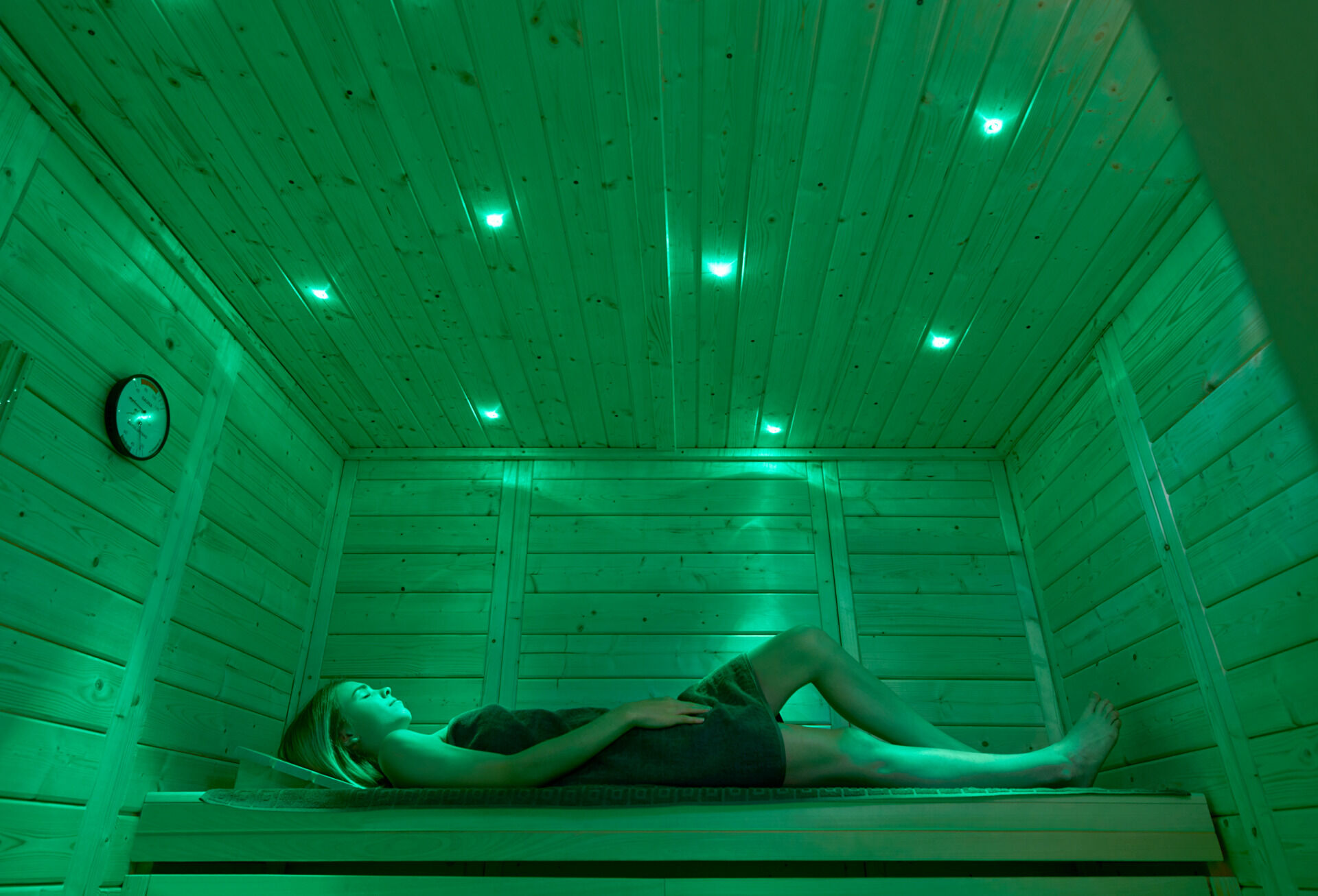 weka Design-Sauna KEMI PANORAMA 2 inkl. 7,5 kW OS-Ofenset